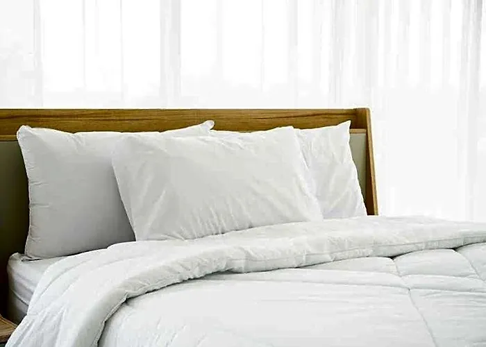 Hotel Azure Ph15 St Tropez Manila